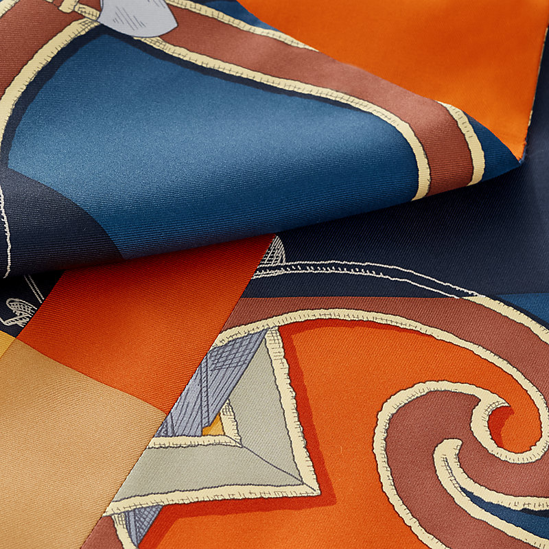 L'Instruction du Roy Bayadere Souatine triangle scarf | Hermès USA